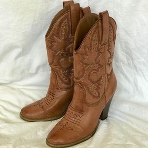 7.5 HEELED COWBOY BOOT
